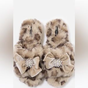 Pretty You slippers NWT